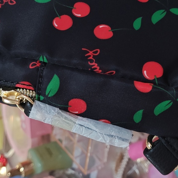 BNWT Juicy Couture Cherry Nylon Sling bag - Picture 4 of 5